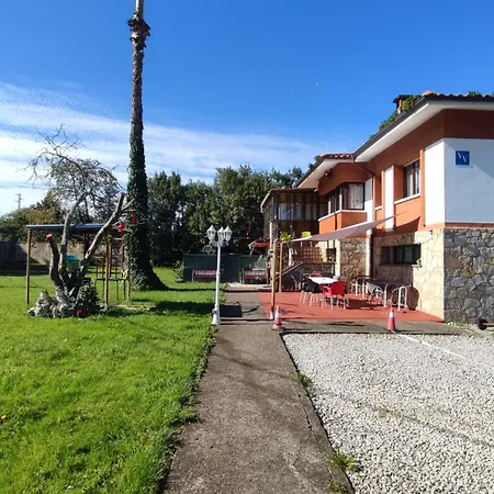 Casa Entera Family House גיחון