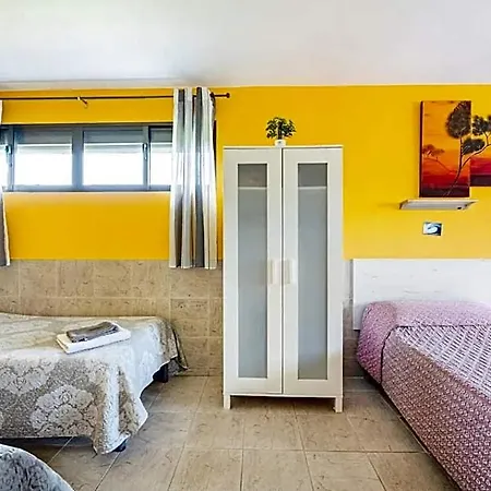 Casa Entera Family House *