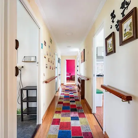 Casa Entera Family House 펜션 기욘